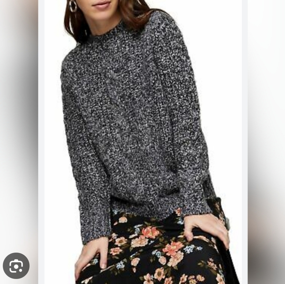 2/$40 ✨Oak + Fort Heathered Cable Knit Sweater